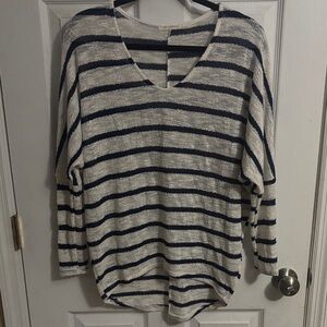 Enti Clothing Navy and White Striped Sweater size Small. Oversized.